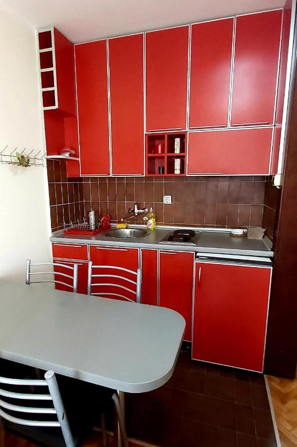 Sunčani apartman 1-Vila Amfora Budva Bagian luar foto