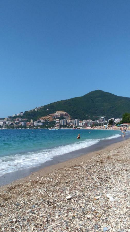 Sunčani apartman 1-Vila Amfora Budva Bagian luar foto