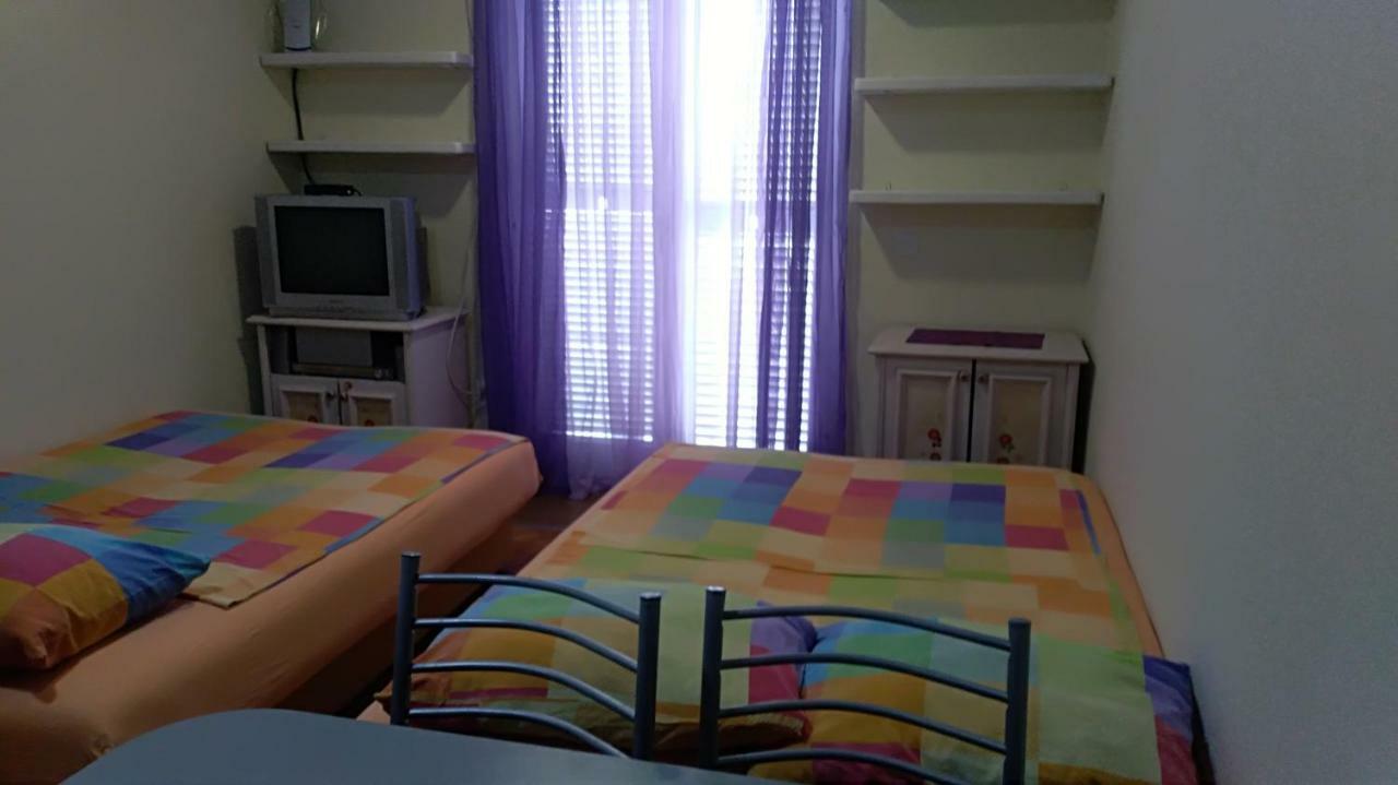 Sunčani apartman 1-Vila Amfora Budva Bagian luar foto