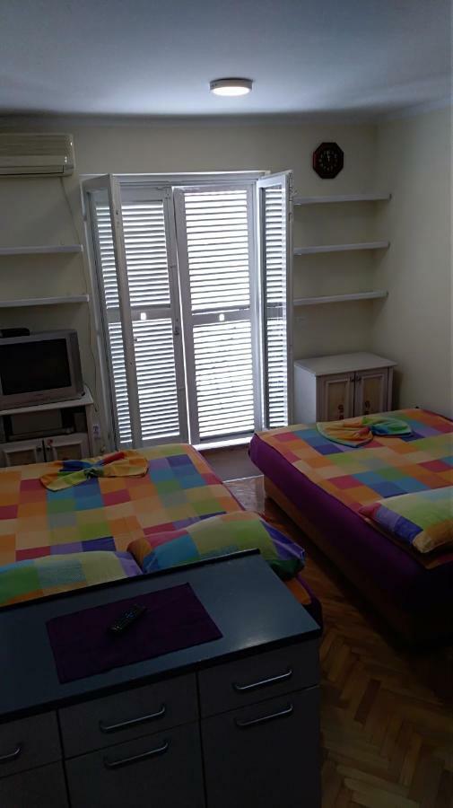 Sunčani apartman 1-Vila Amfora Budva Bagian luar foto